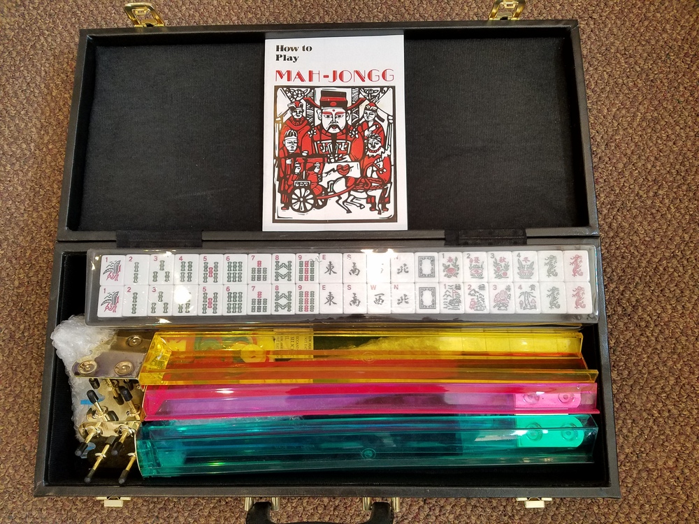 Mah Jongg Set 4 racks with coin holder Blk Case - Frames Games & Things ...